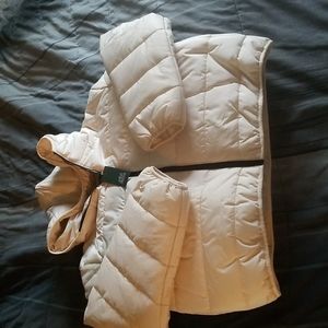 Womans, Size M, Puffy Beige Coat,  Brand New, never been worn. Wild Fable. Tags